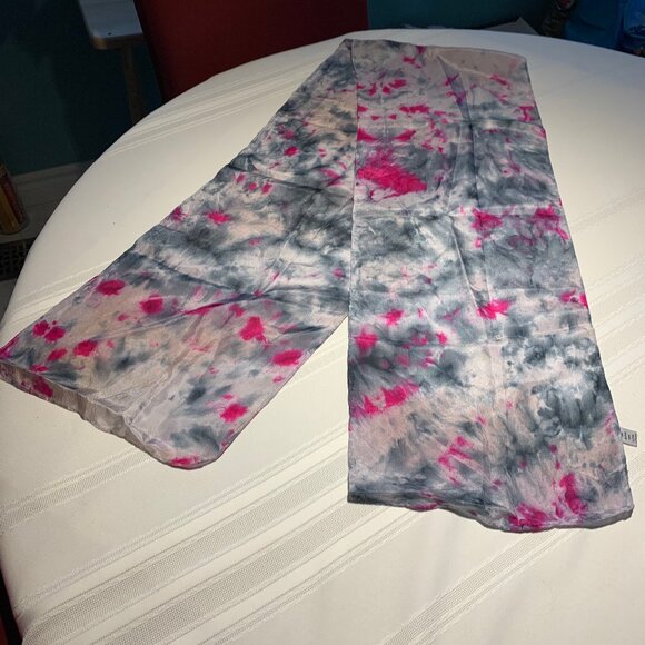 100% Silk Scarf - Picture 1 of 7